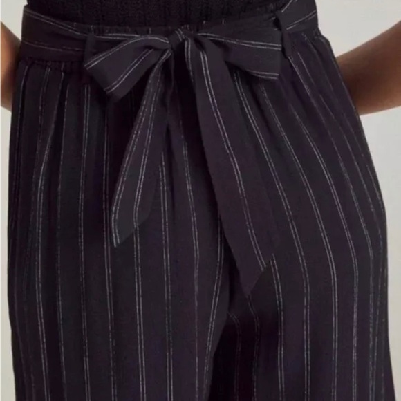 Wilfred Aritzia Black White Pinstripe Tie Waist Wide Leg Pants Women’s M - Picture 6 of 13